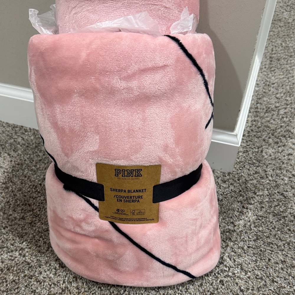 PINK Victoria's Secret Plush Pink Sherpa Blanket with Black Accent